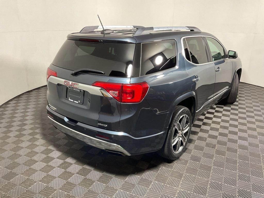 Used 2019 GMC Acadia Denali image 16