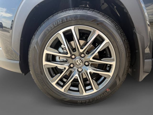 Certified 2026 Toyota Corolla Cross XLE FWD image 12