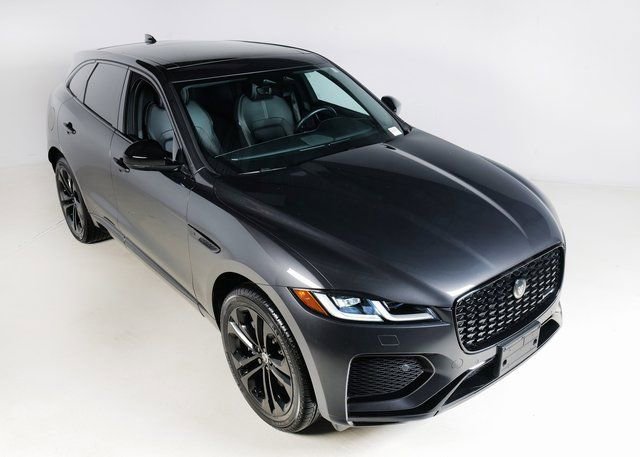 Used 2025 Jaguar F-PACE R-Dynamic S image 30