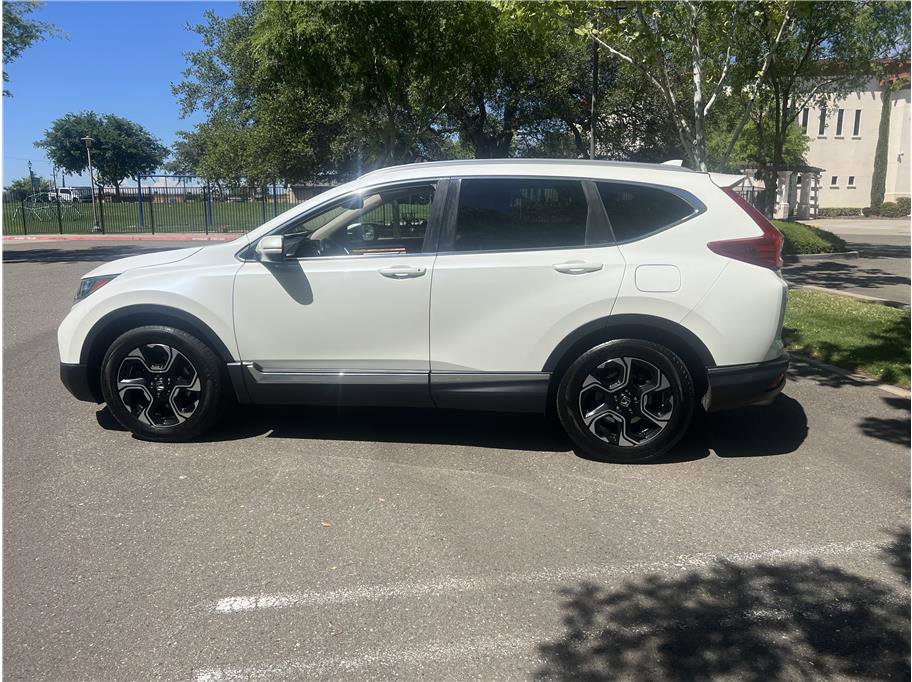Used 2017 Honda CR-V Touring image 4