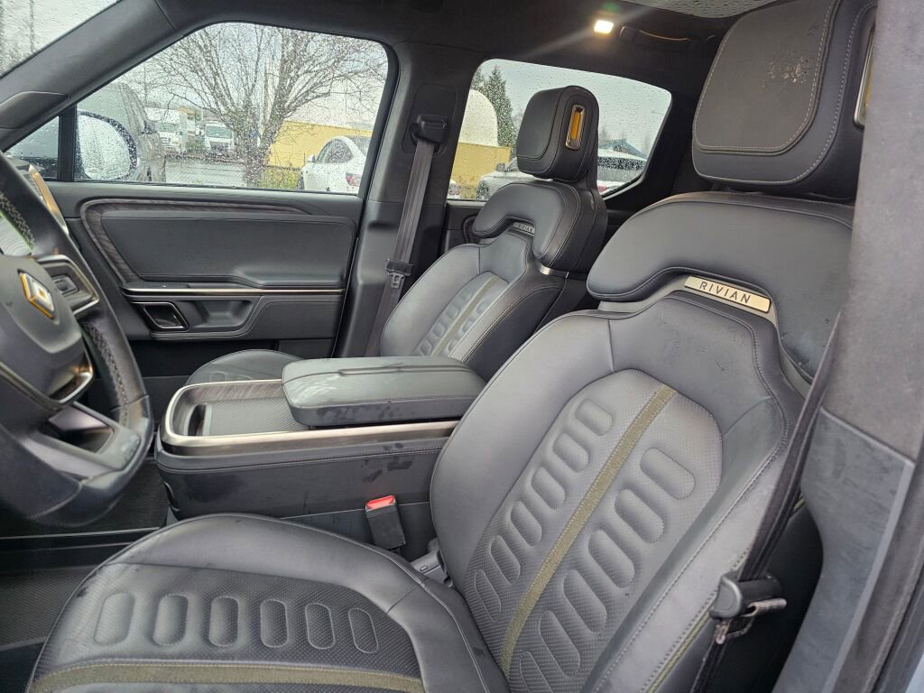 Used 2022 Rivian R1T Launch Edition image 26