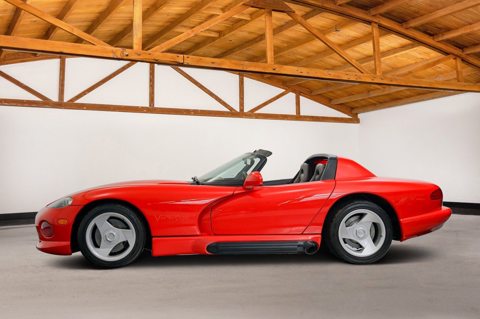 Used 1993 Dodge Viper RT/10 RWD image 2