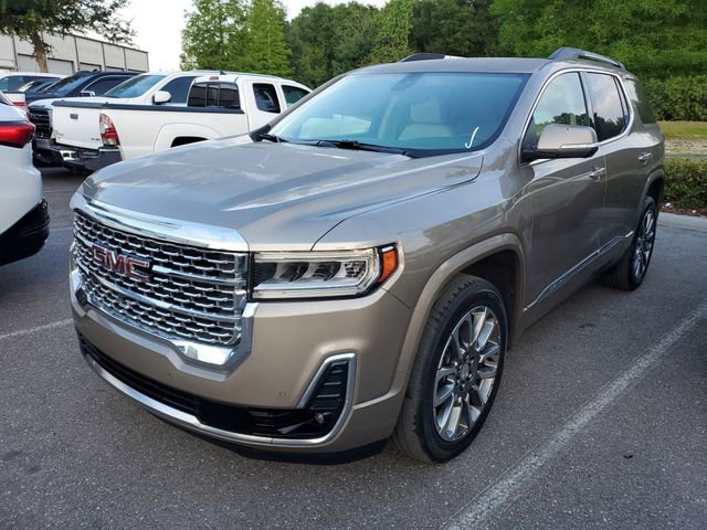Used 2023 GMC Acadia Denali w/ Denali Technology Package FWD image 2