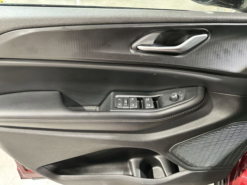 Used 2023 Jeep Grand Cherokee L Laredo image 15