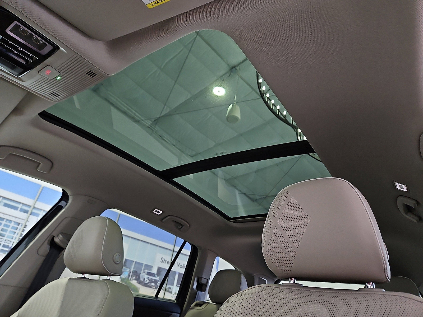 Certified 2026 Volkswagen Atlas SEL Premium R-Line AWD/4WD image 14