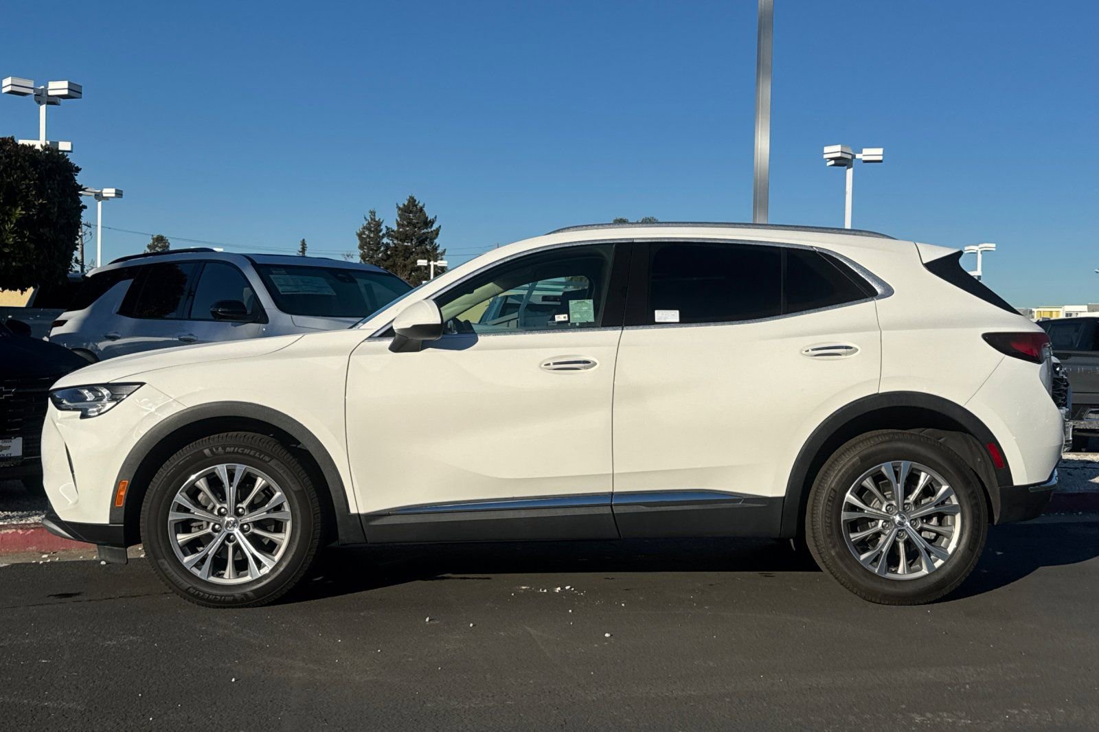 Used 2022 Buick Envision Preferred image 8
