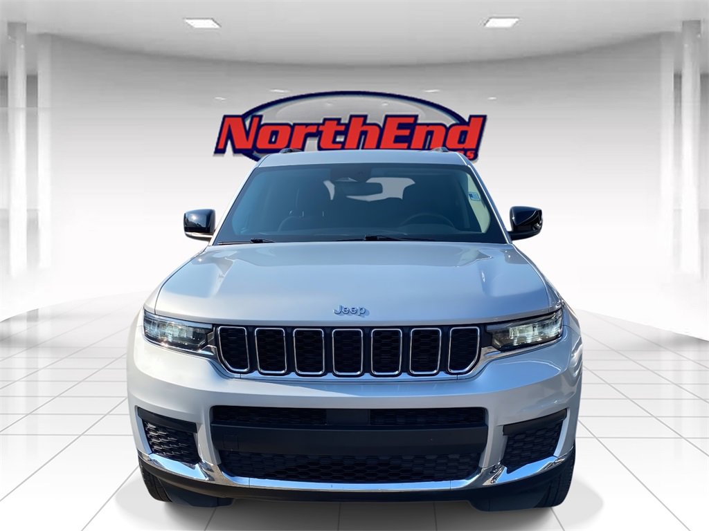 Used 2023 Jeep Grand Cherokee L Laredo w/ Luxury Tech Group I image 2