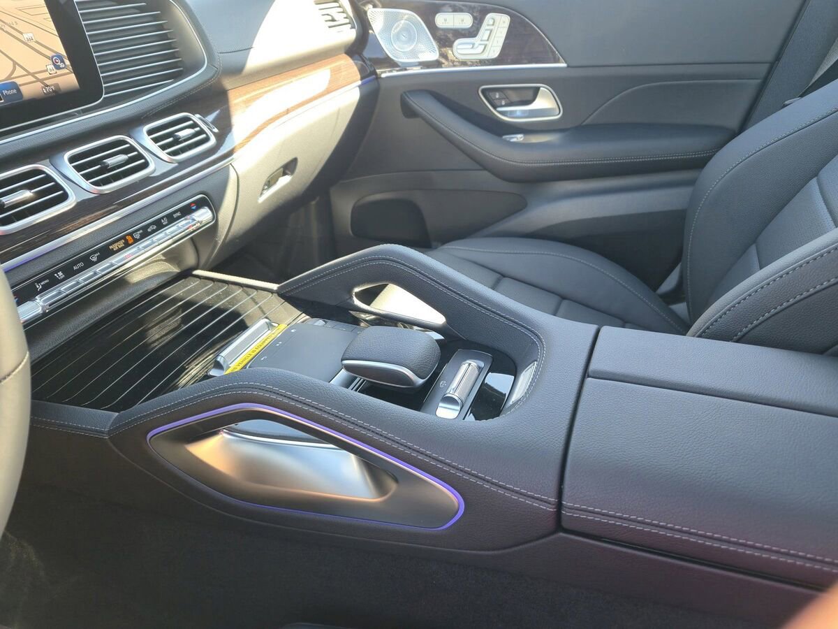 New 2025 Mercedes-Benz GLS 450 4MATIC image 23