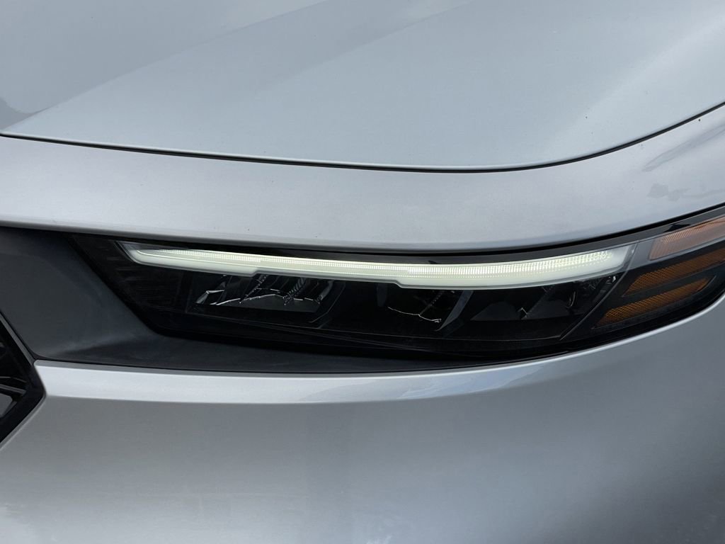 Used 2024 Honda Accord EX image 34