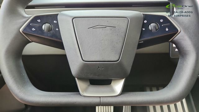 Used 2024 Tesla Cybertruck AWD Crew Cab image 38