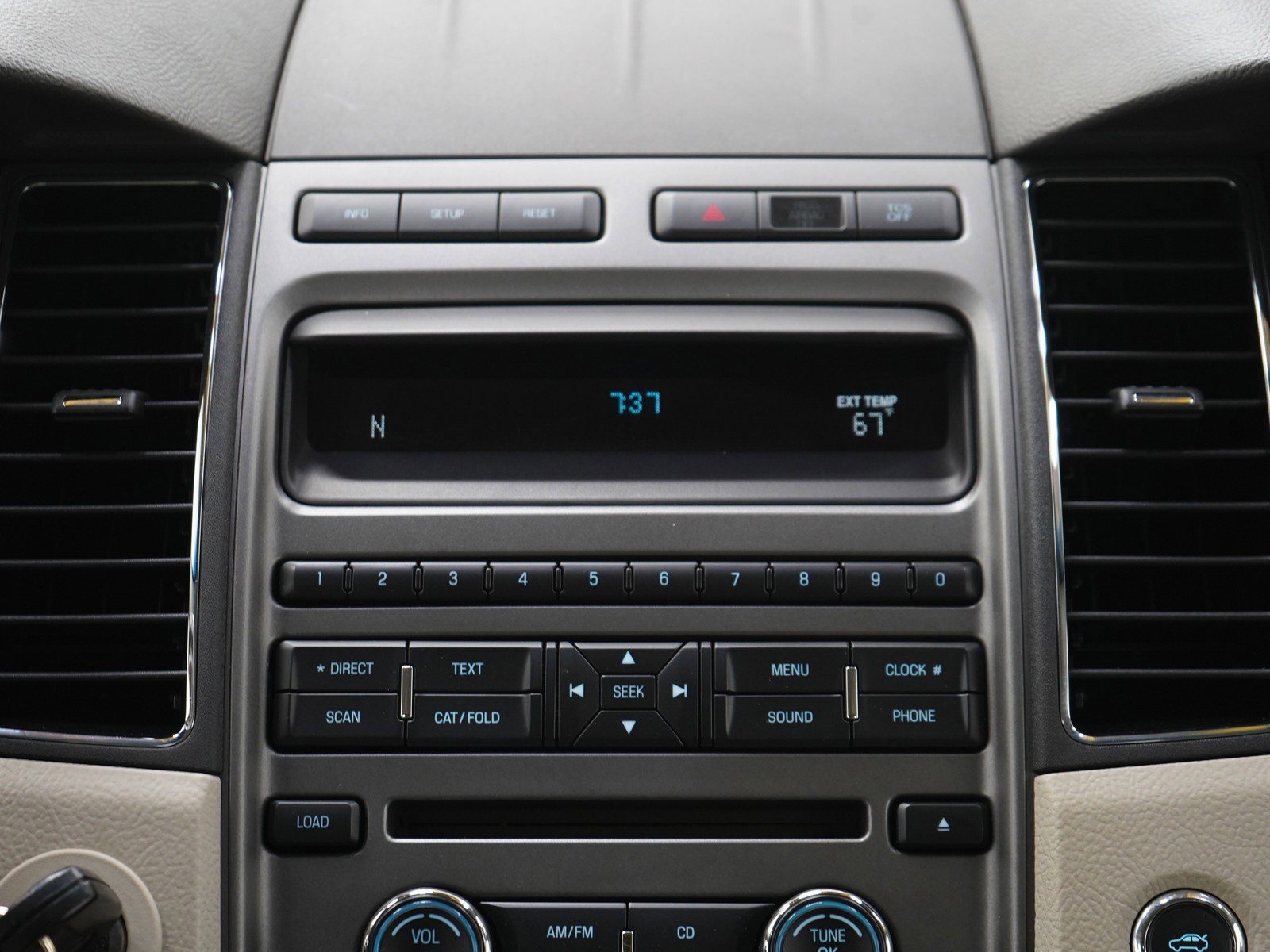 Used 2012 Ford Taurus SEL image 16