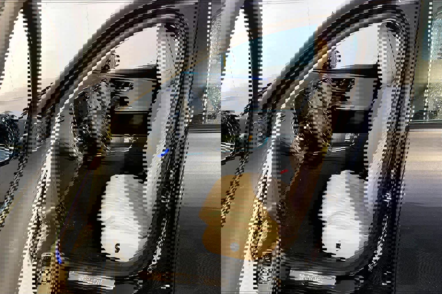 New 2026 Mercedes-Benz E 450 4MATIC Sedan image 13