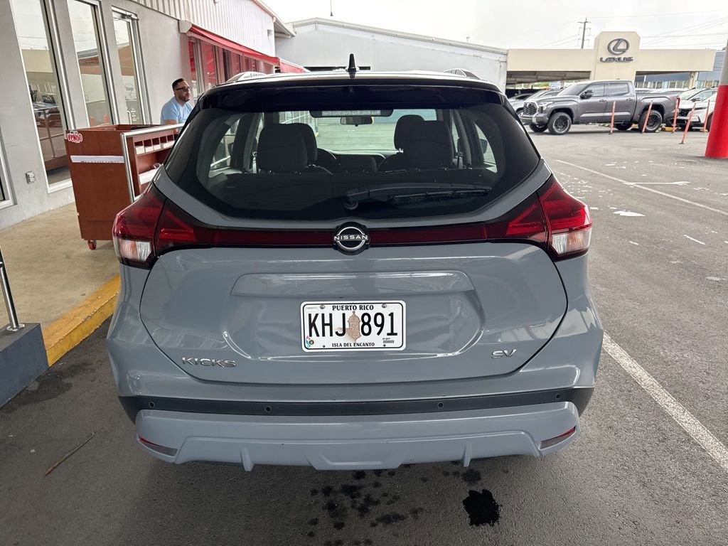 Used 2024 Nissan Kicks SV FWD image 5
