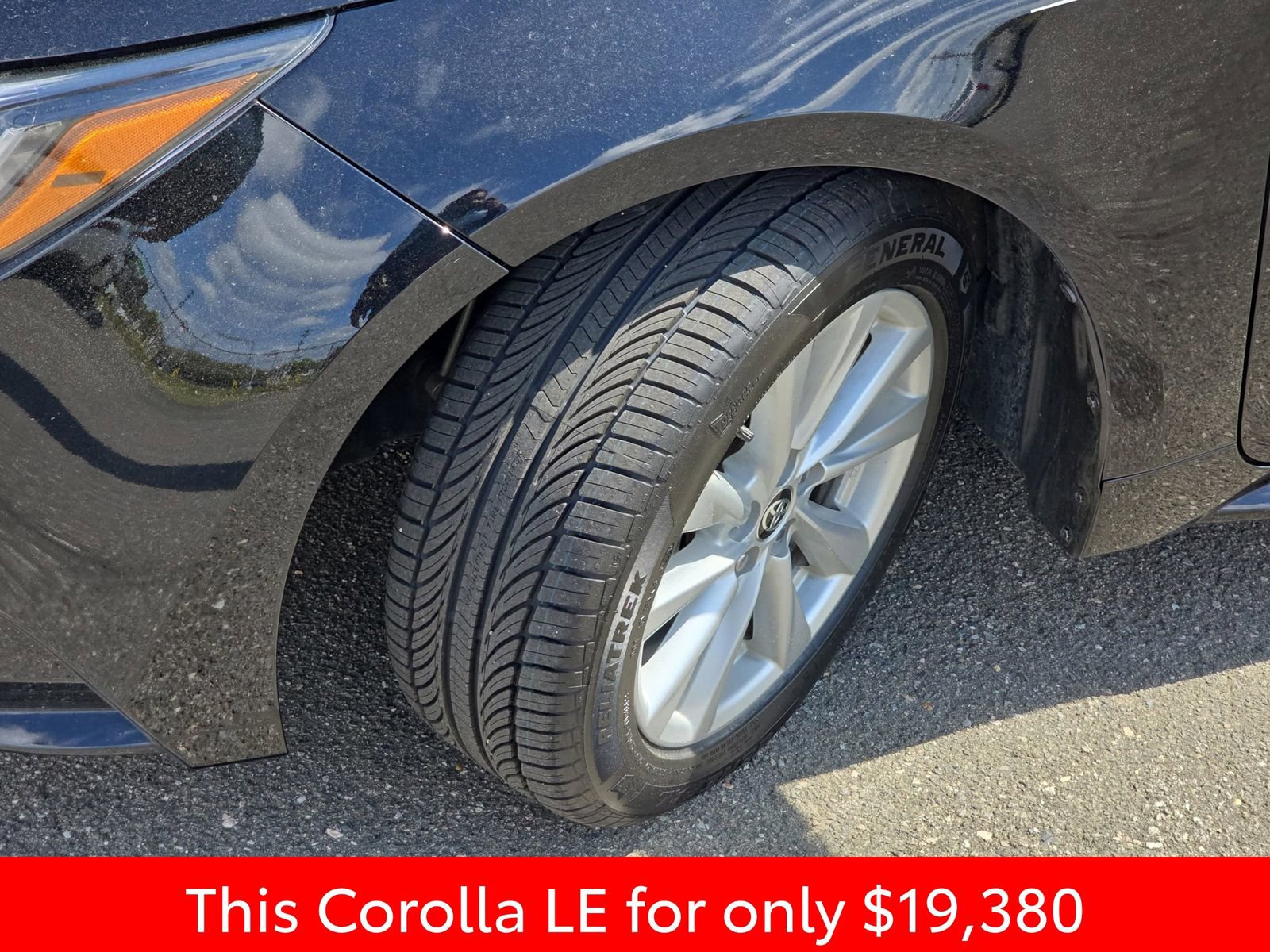 Used 2023 Toyota Corolla LE w/ LE Premium Package image 38