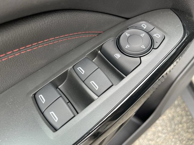 New 2026 Chevrolet Trax RS w/ Sunroof Package FWD image 13