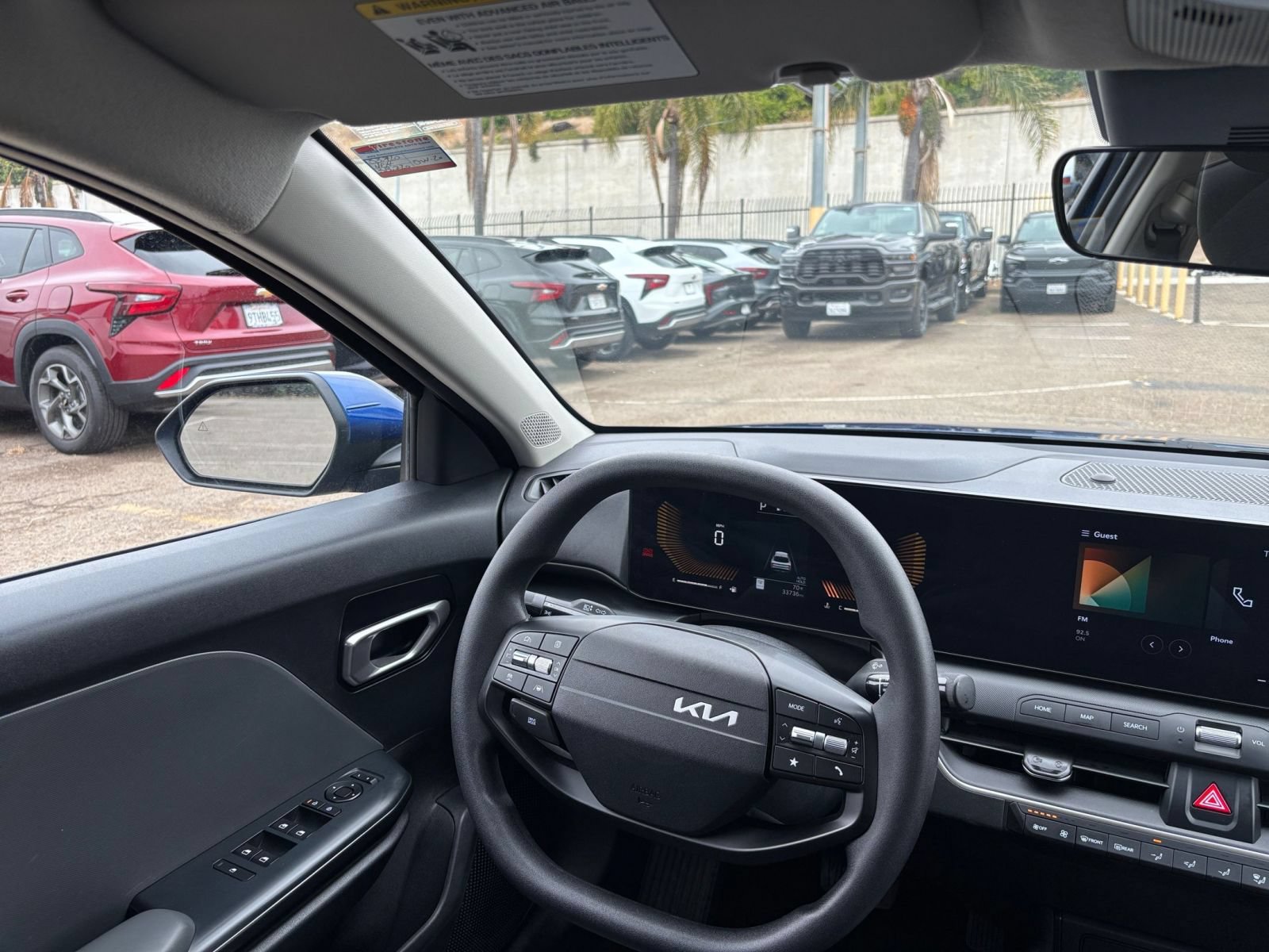 Used 2025 Kia K4 FWD image 32