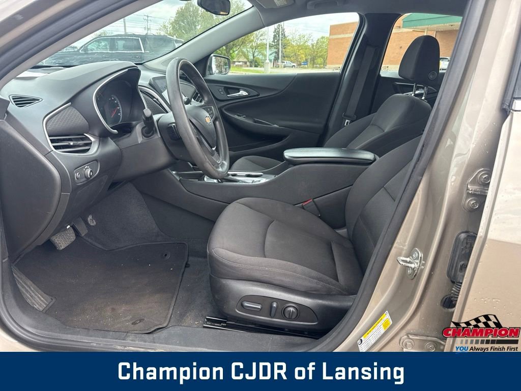 Used 2022 Chevrolet Malibu LT FWD image 16