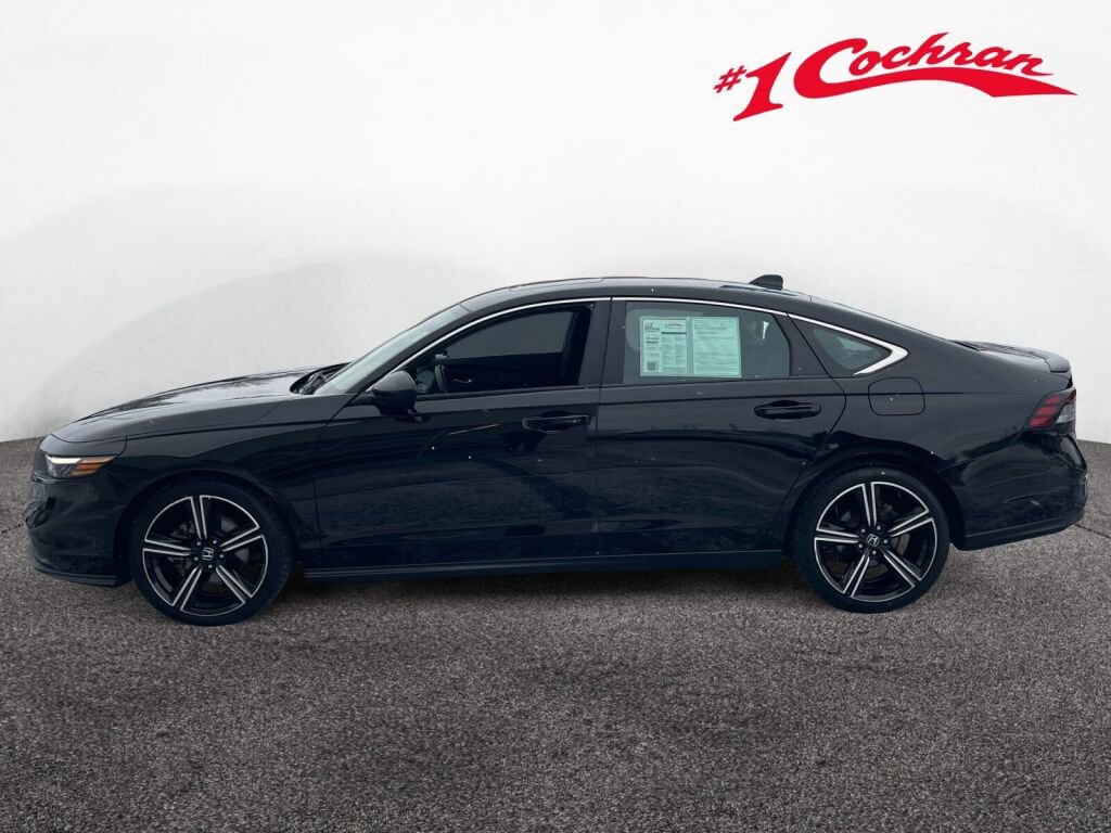 Used 2023 Honda Accord Sport image 13