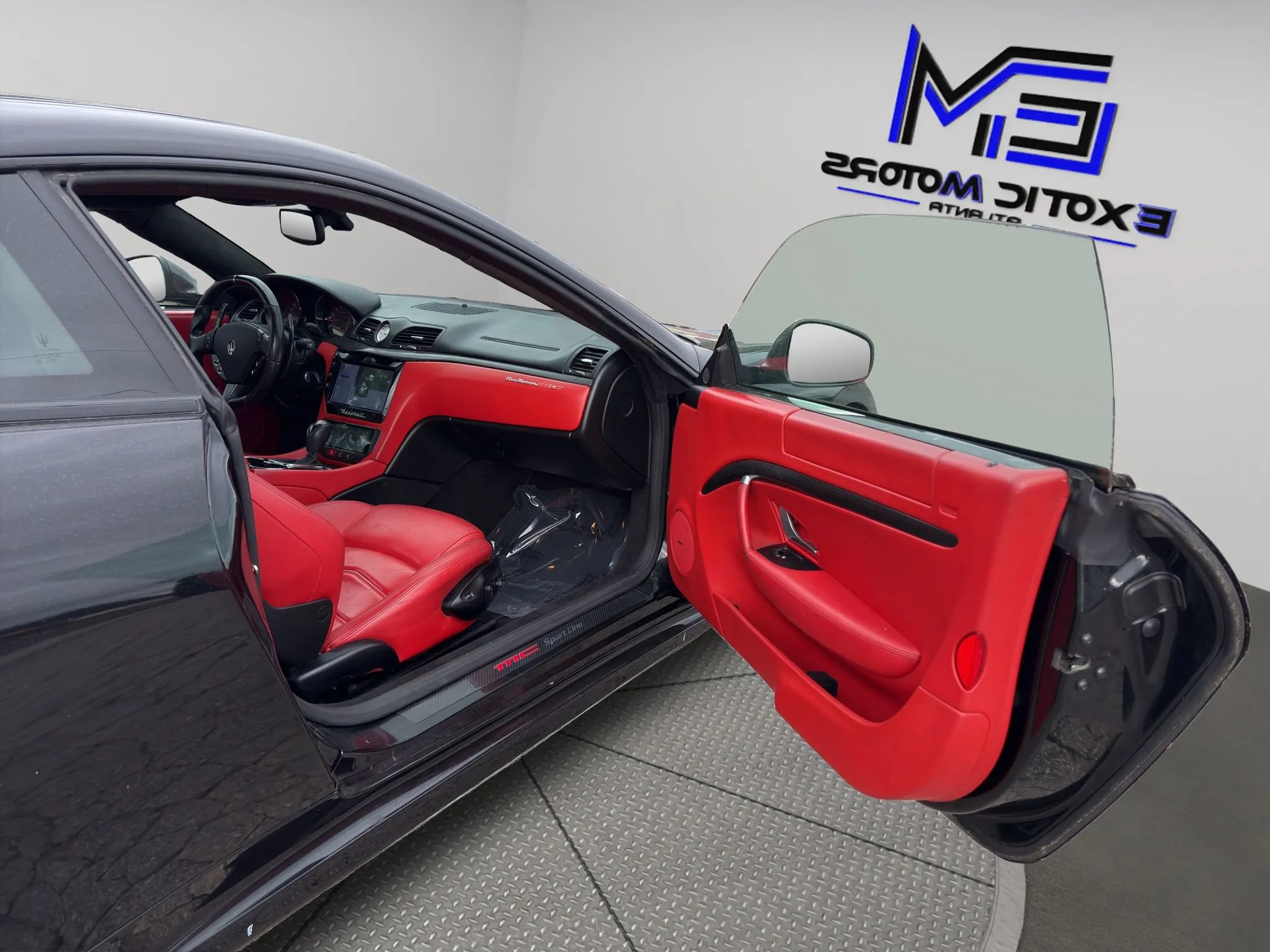 Used 2013 Maserati GranTurismo Sport RWD image 29