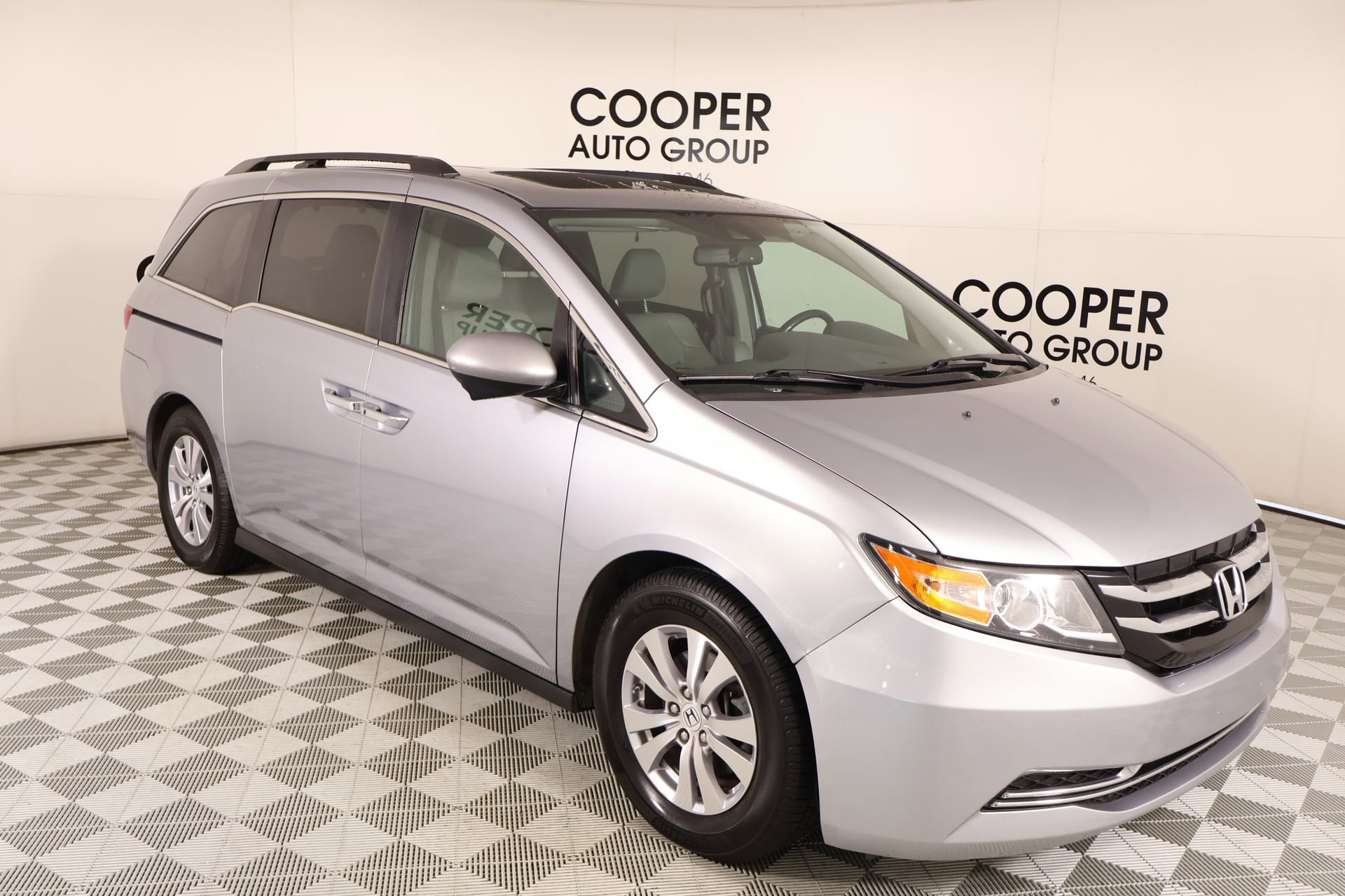 Used 2016 Honda Odyssey EX-L image 1