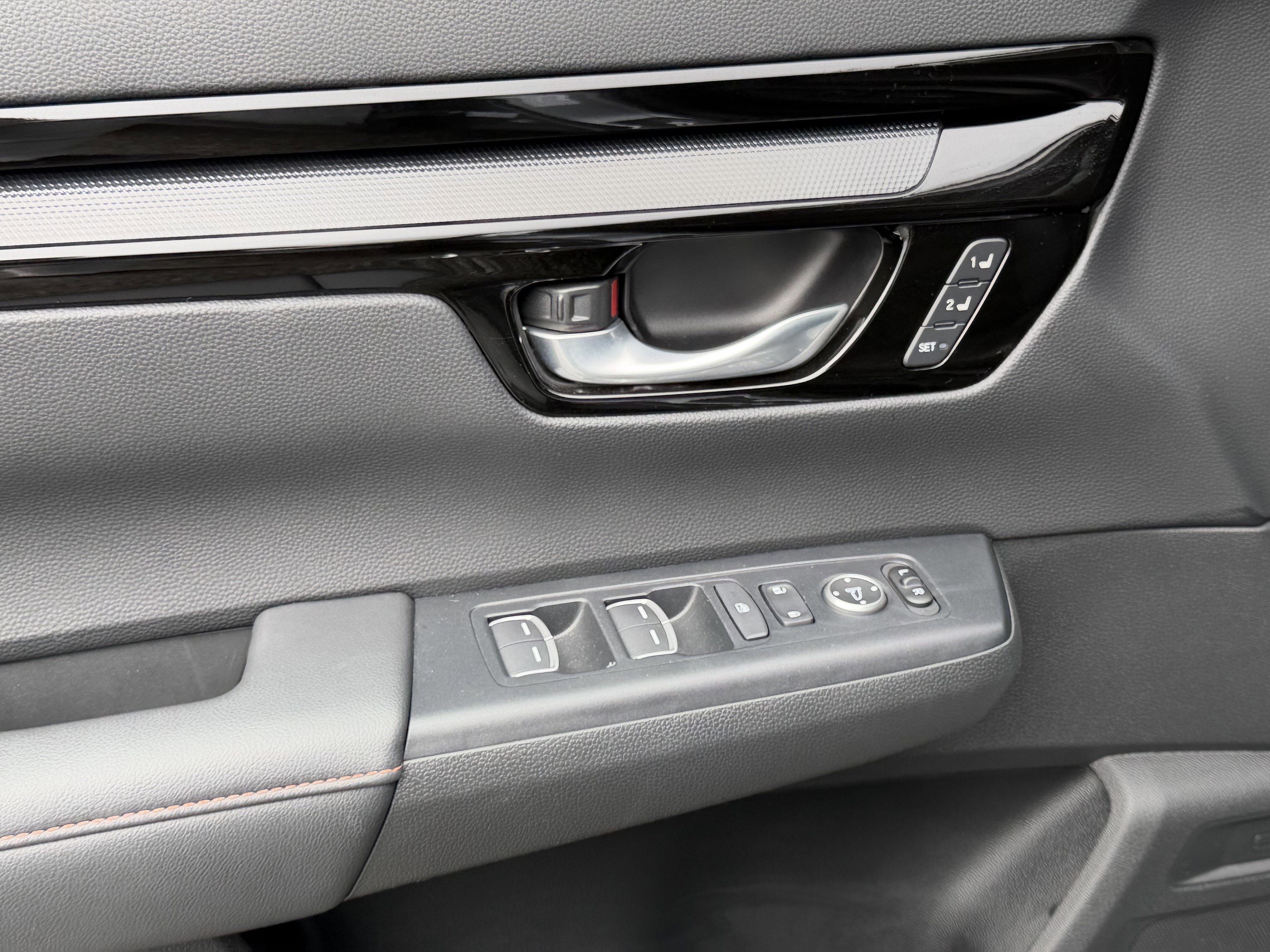 Used 2023 Honda CR-V Sport Touring image 9