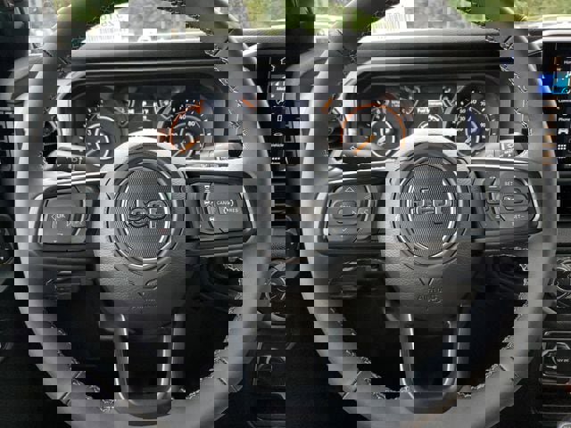 New 2025 Jeep Gladiator Sport image 22