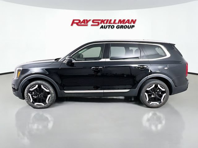 Used 2024 Kia Telluride S w/ S Sunroof Package FWD image 4