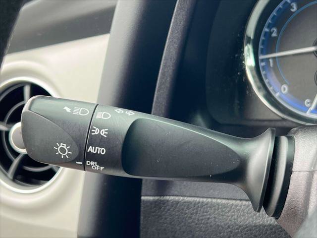 Certified 2018 Toyota Corolla LE image 24