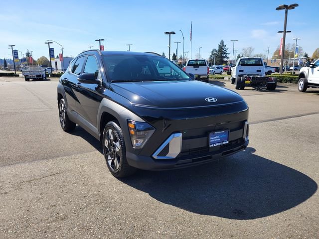 Certified 2025 Hyundai Kona SEL image 8