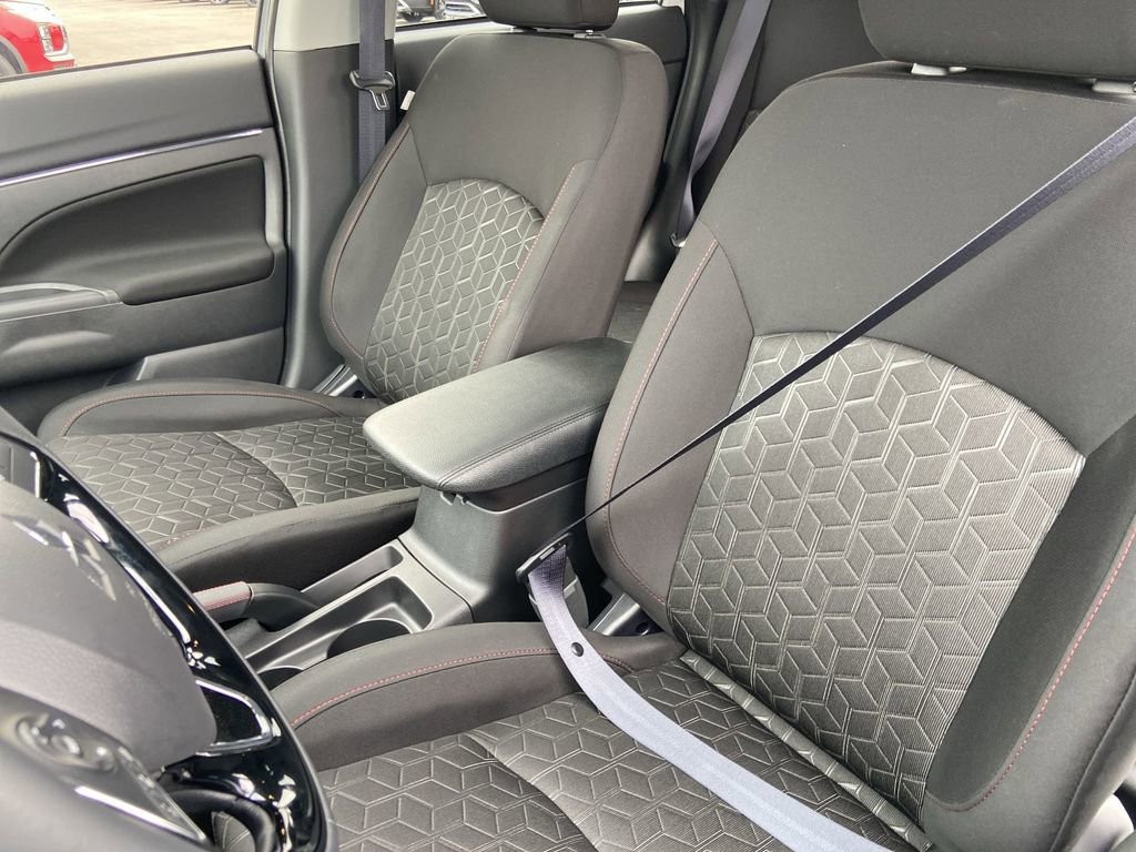 New 2026 Mitsubishi Outlander Sport LE AWD/4WD image 13