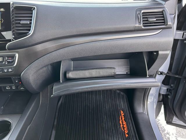 Used 2025 Honda Passport TrailSport image 35