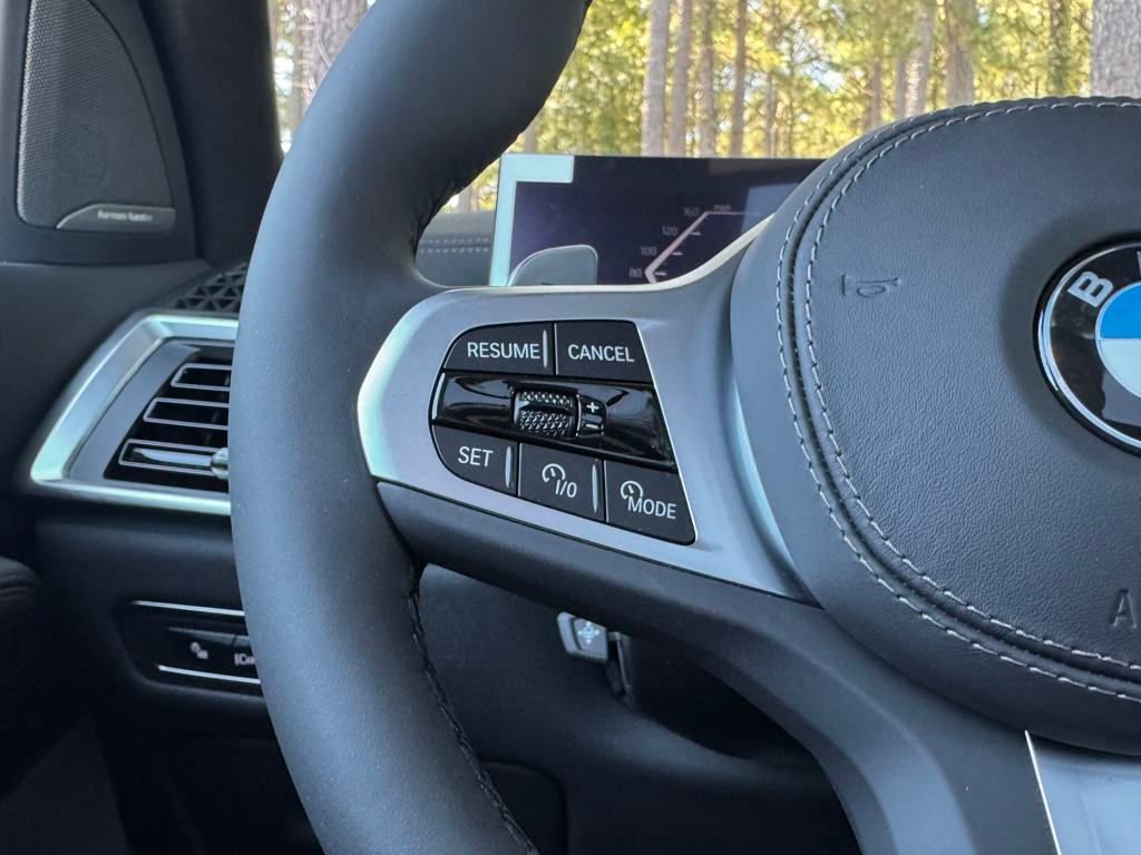 New 2026 BMW X7 xDrive40i w/ M Sport Package image 24