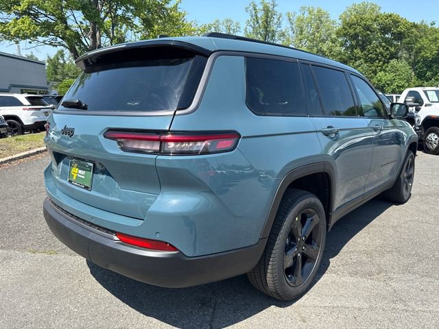 New 2026 Jeep Grand Cherokee L Limited w/ Limited Altitude Package AWD/4WD image 9