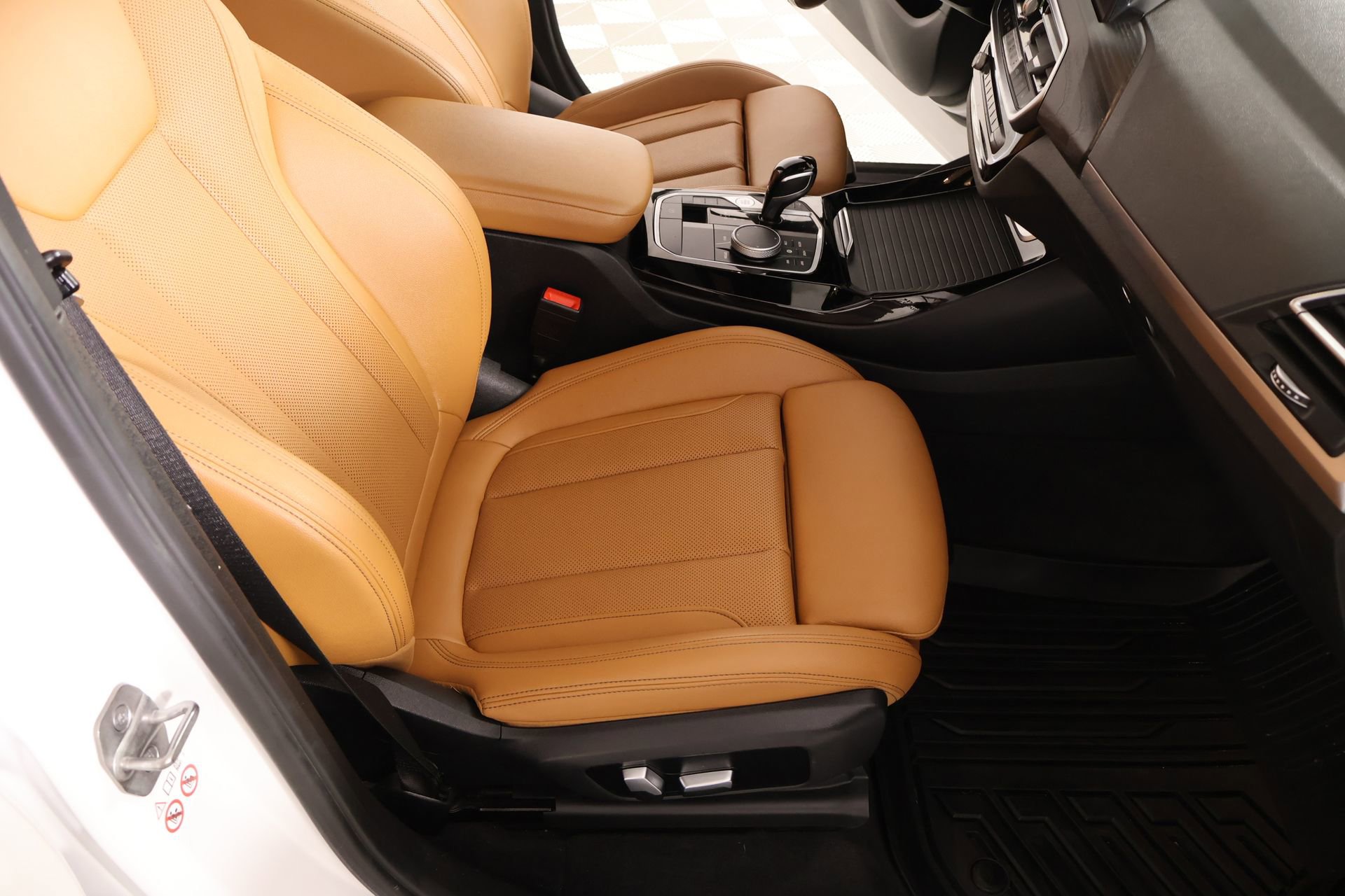 Used 2023 BMW X3 sDrive30i w/ Premium Package w/ZPA RWD image 14
