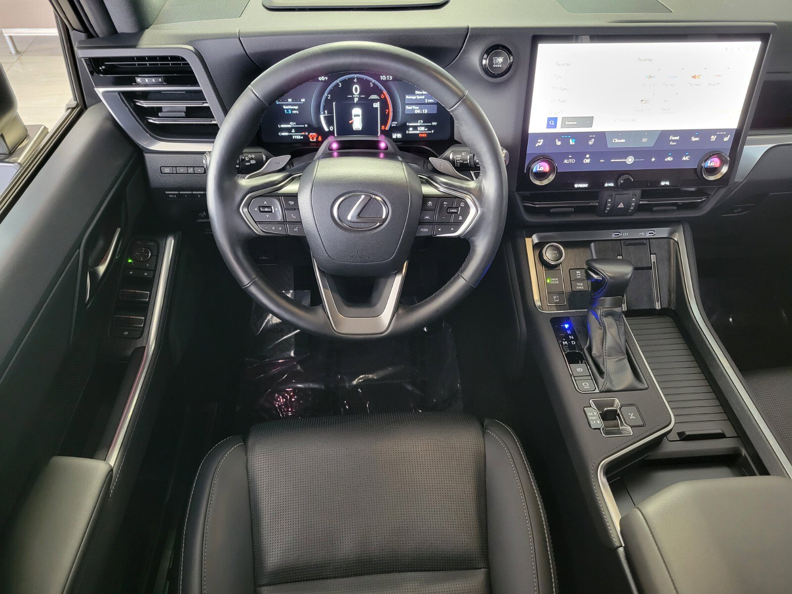 Used 2024 Lexus GX 550 w/ Accessory Package (31) image 13