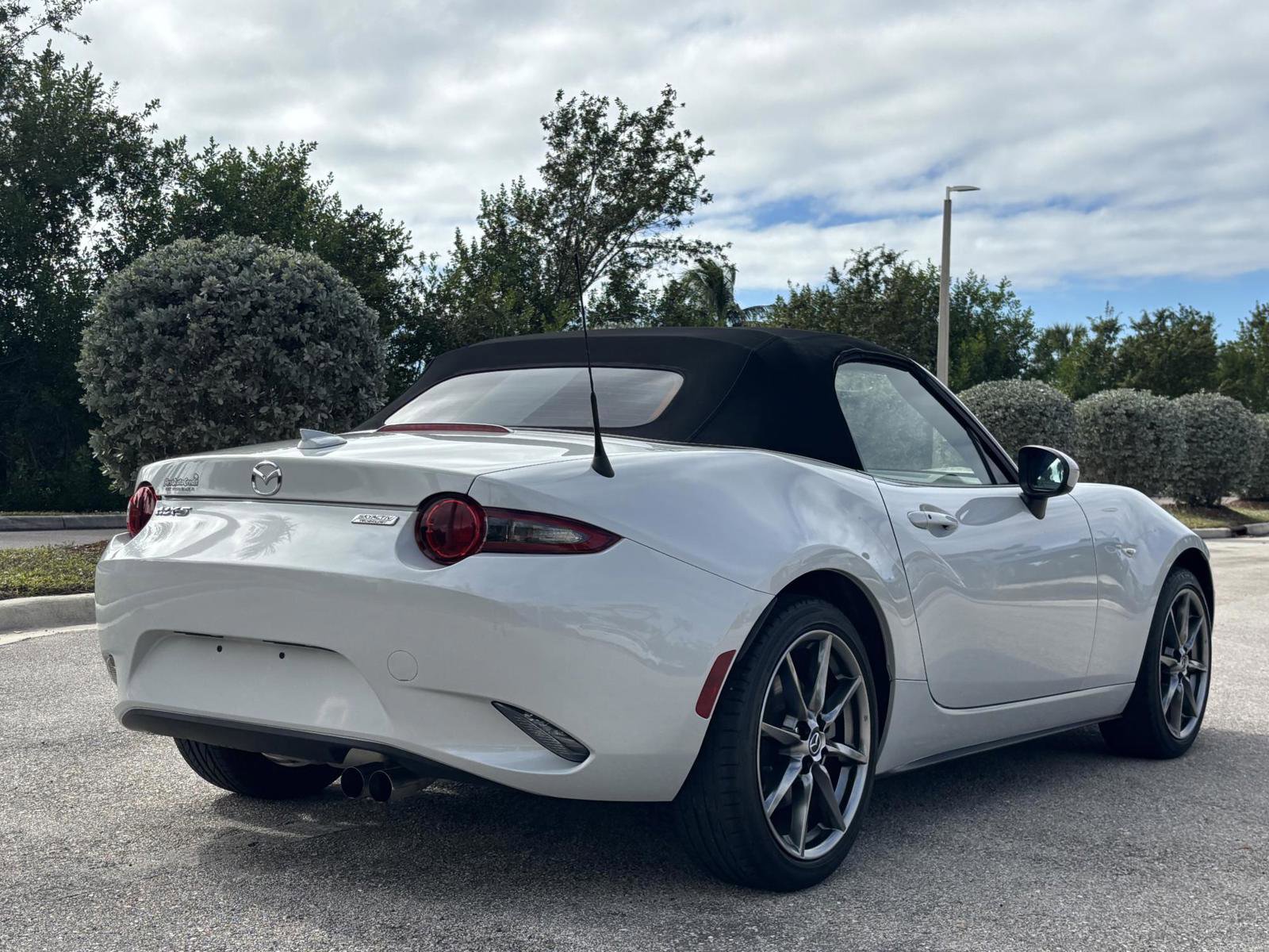 Used 2016 MAZDA MX-5 Miata Grand Touring image 18