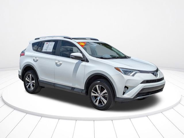 Used 2016 Toyota RAV4 XLE FWD image 2