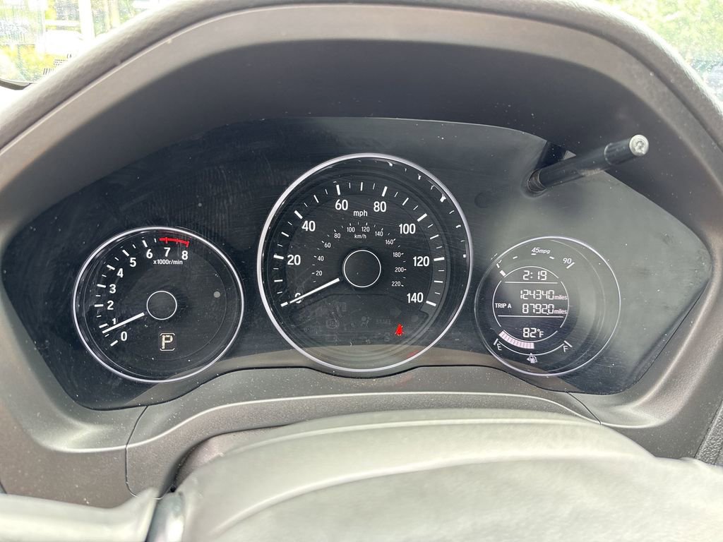 Used 2017 Honda HR-V LX image 48