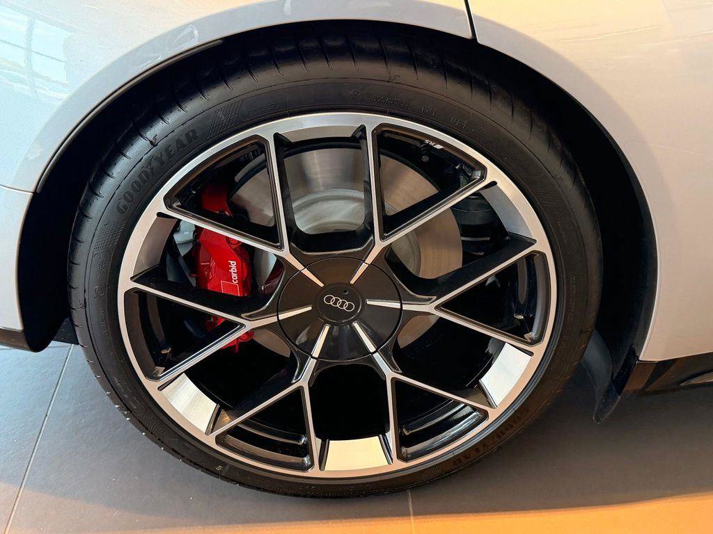 New 2026 Audi RS e-tron GT performance AWD/4WD image 19