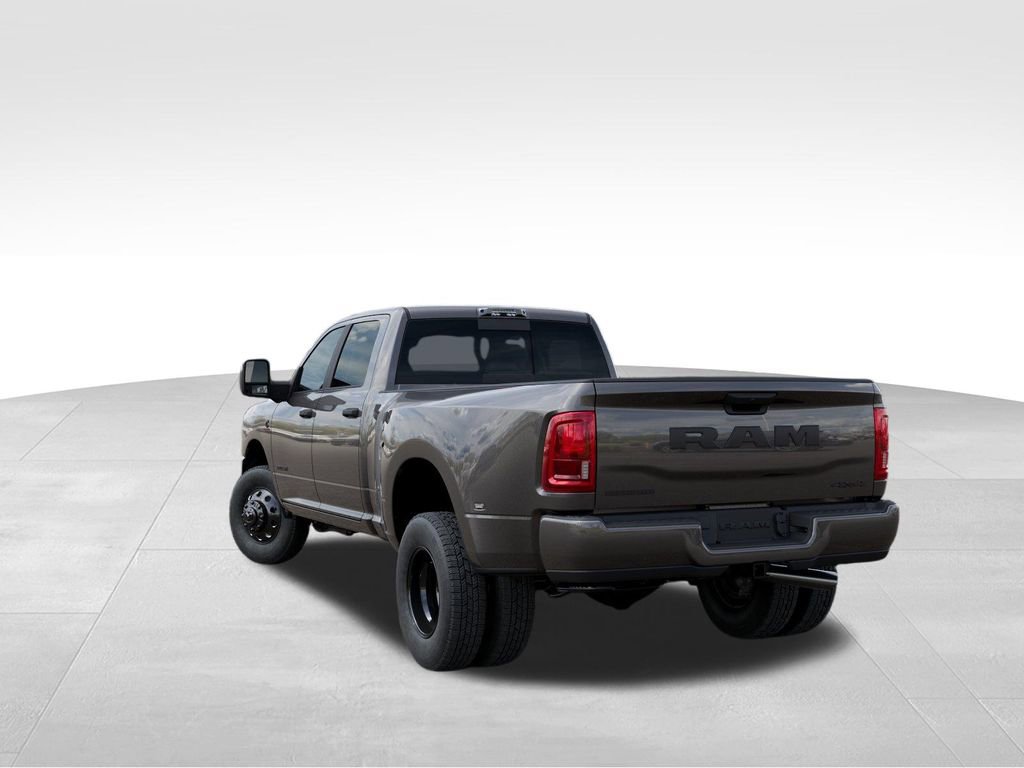 New 2026 RAM 3500 Big Horn AWD/4WD image 3