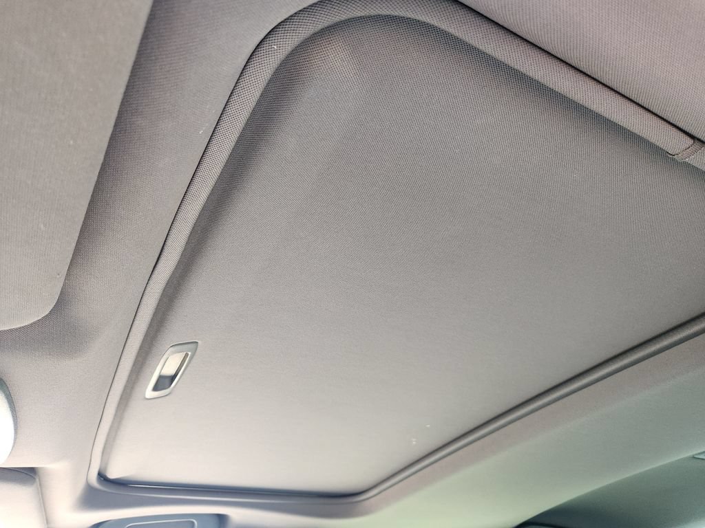 Used 2020 Toyota Avalon XLE w/ Moonroof Package FWD image 28