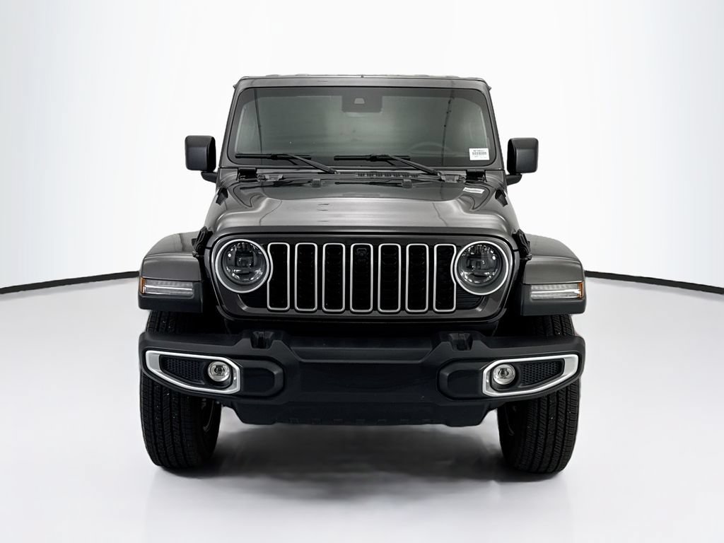 Used 2025 Jeep Wrangler Unlimited Sahara AWD/4WD image 2