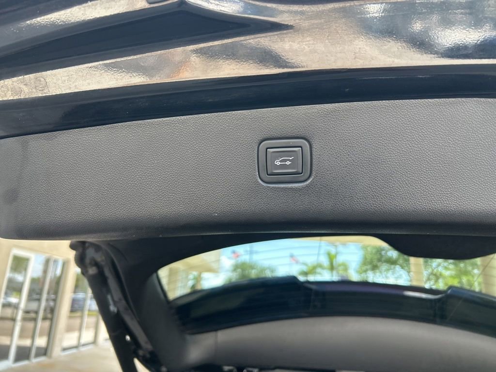 Used 2021 Chevrolet Blazer RS w/ Enhanced Convenience Package image 38