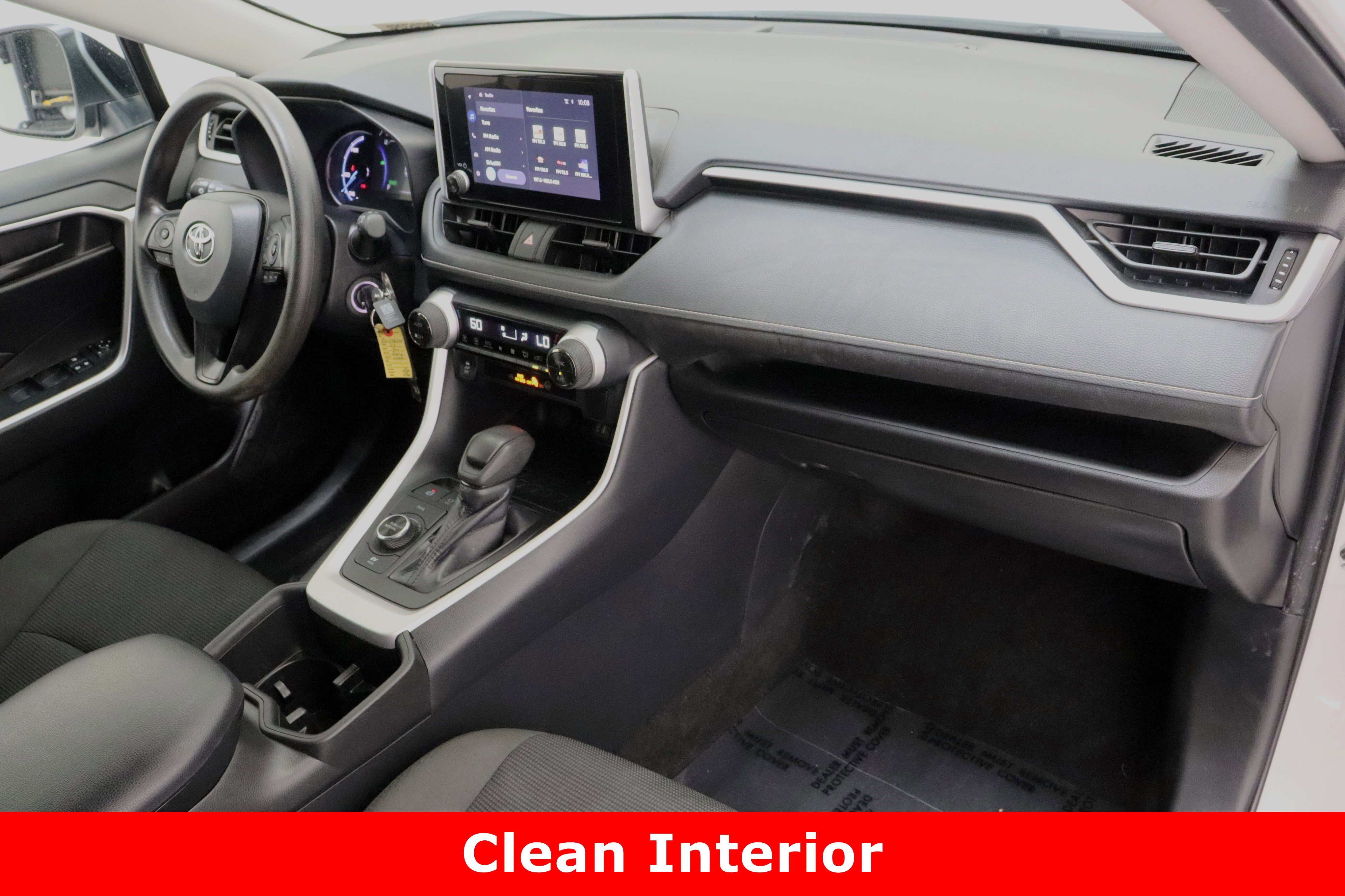 Used 2024 Toyota RAV4 LE AWD/4WD image 33