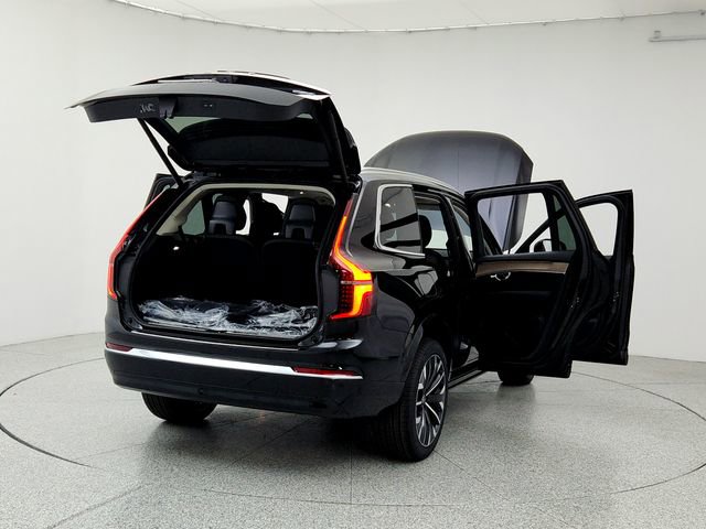New 2026 Volvo XC90 B6 Plus w/ Protection Package Premier image 11