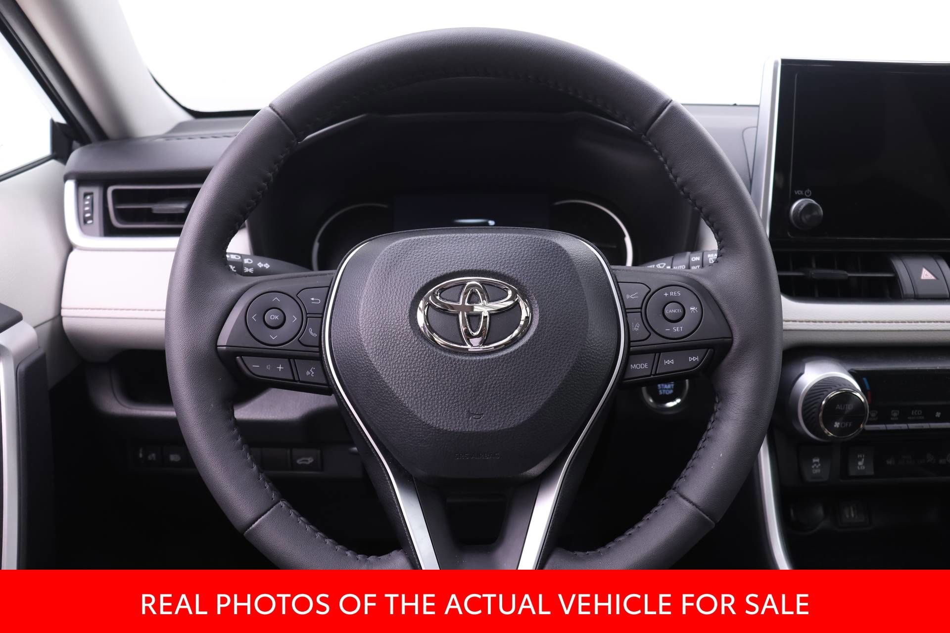 Certified 2023 Toyota RAV4 XLE w/ Convenience Package image 12
