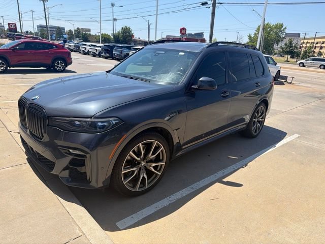 Used 2021 BMW X7 M50i AWD/4WD image 2