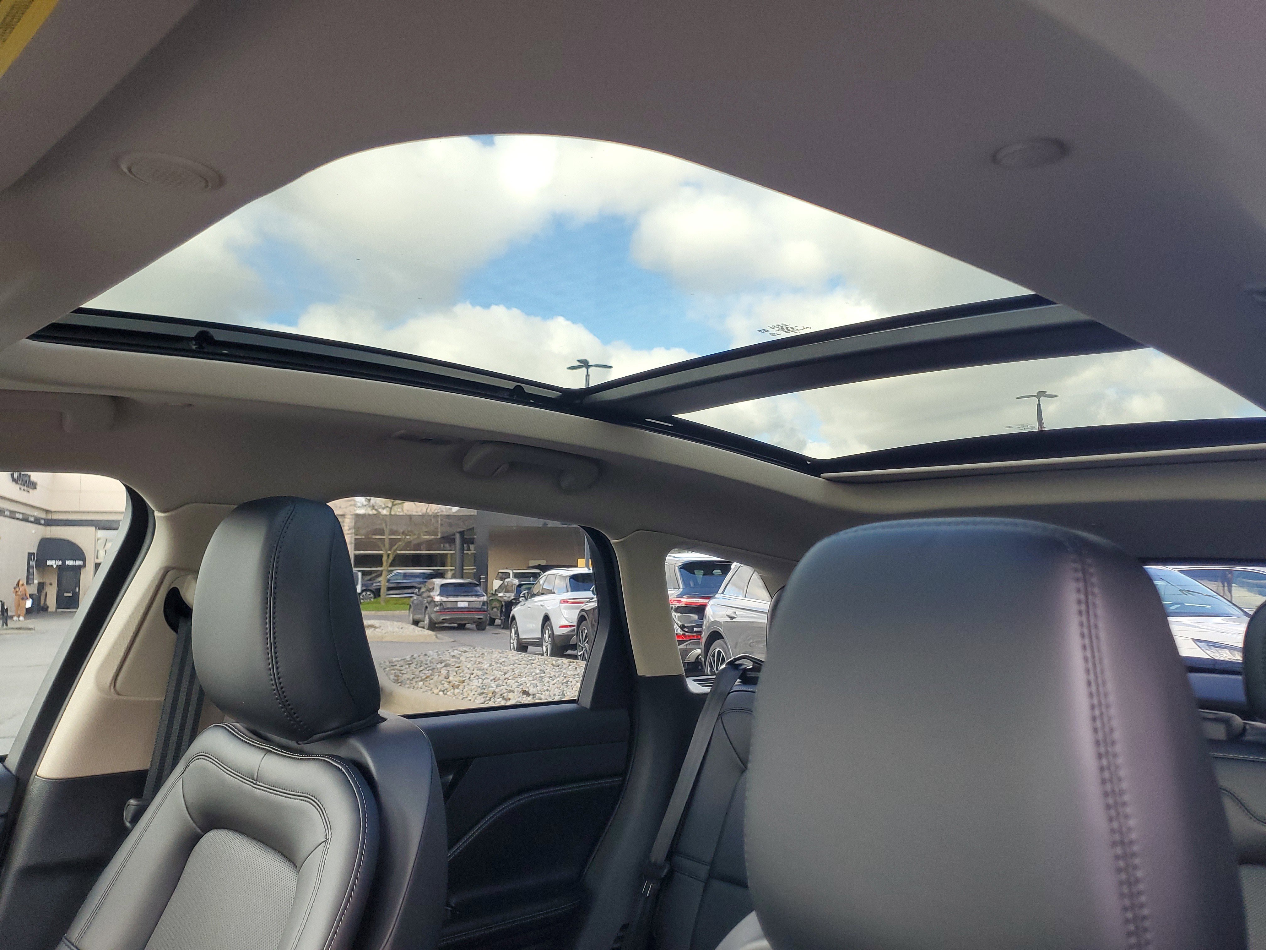 New 2025 Lincoln Corsair Grand Touring w/ Jet Appearance Package image 11