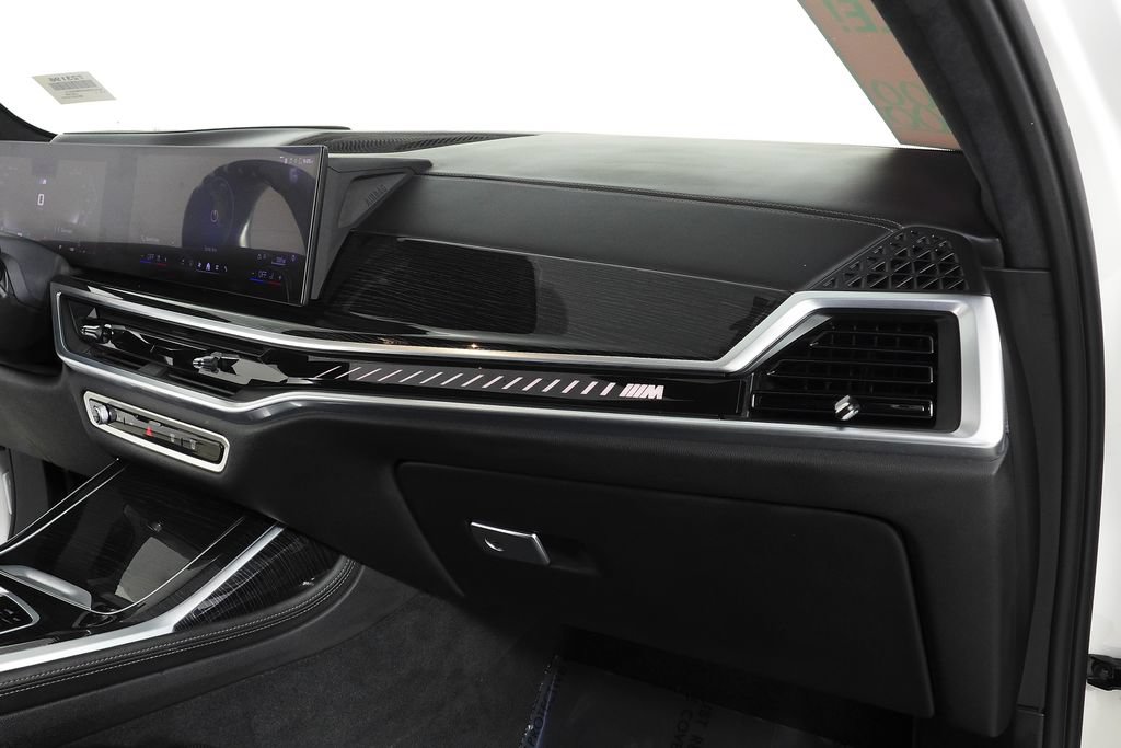 Used 2024 BMW X7 M60i w/ Executive Package AWD/4WD image 14