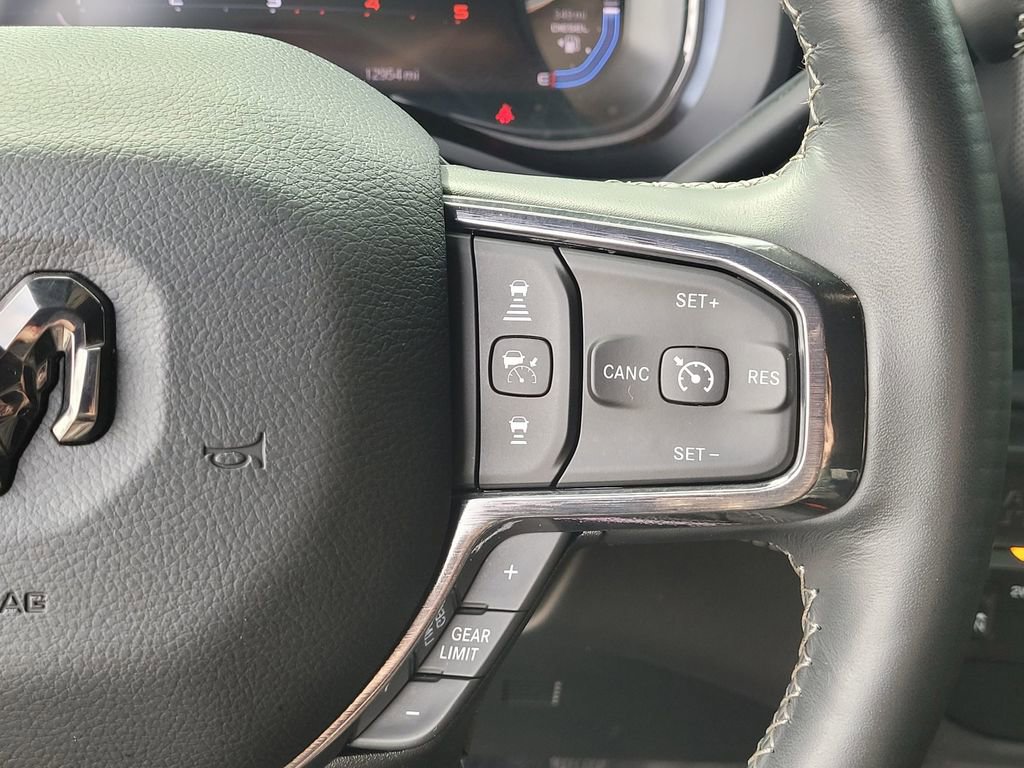 Used 2024 RAM 2500 Limited image 20